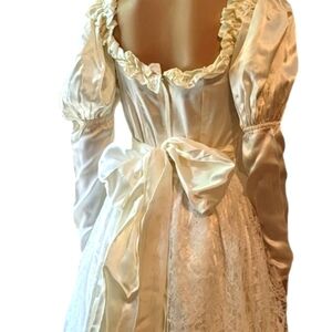 Vintage 70s Laura Ashley Wedding Dress Cottagecore Boho Prairie Lace Satin 2/4
